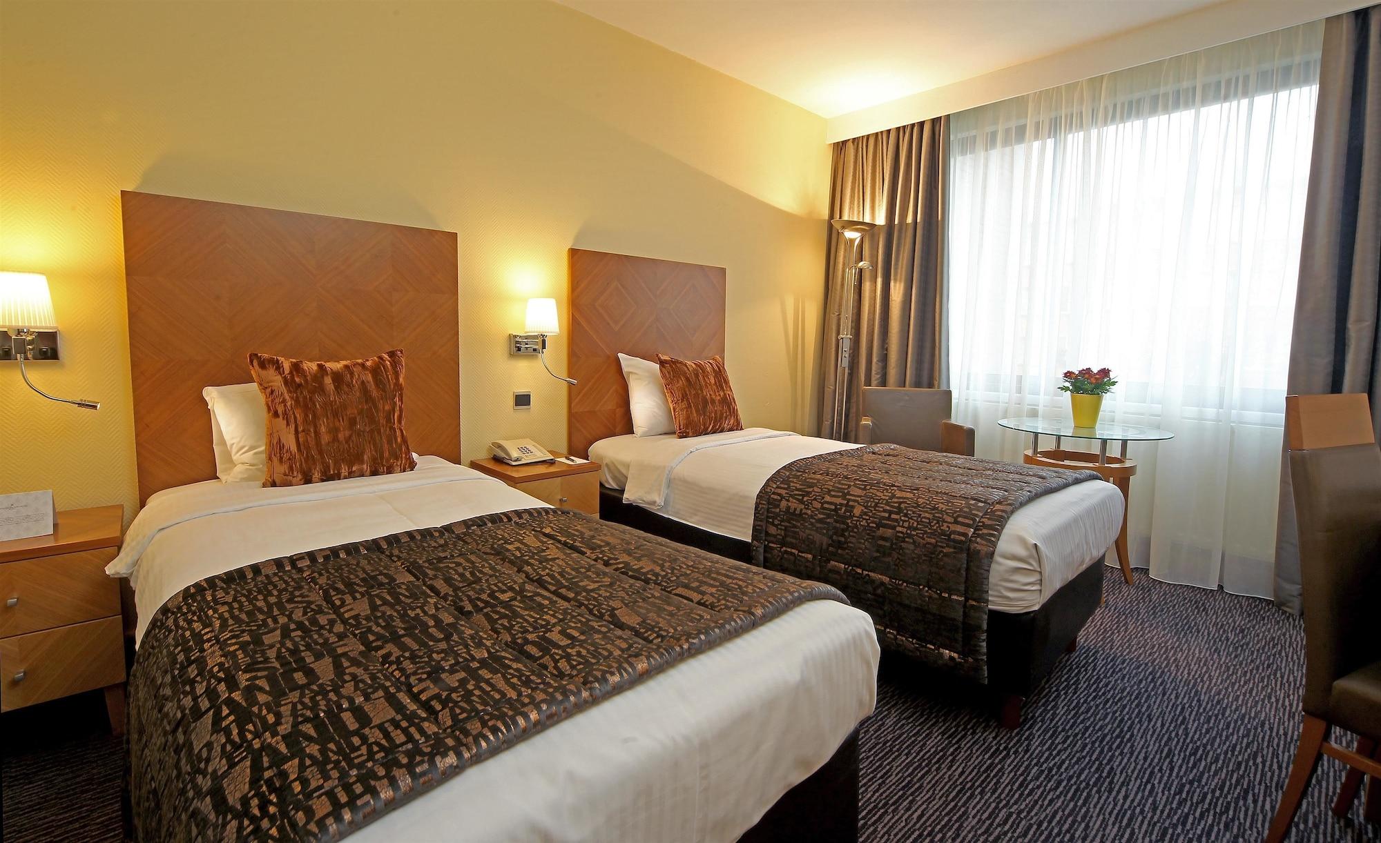 Gresham Belson Hotel Brussels Woluwe-Saint-Lambert Bagian luar foto